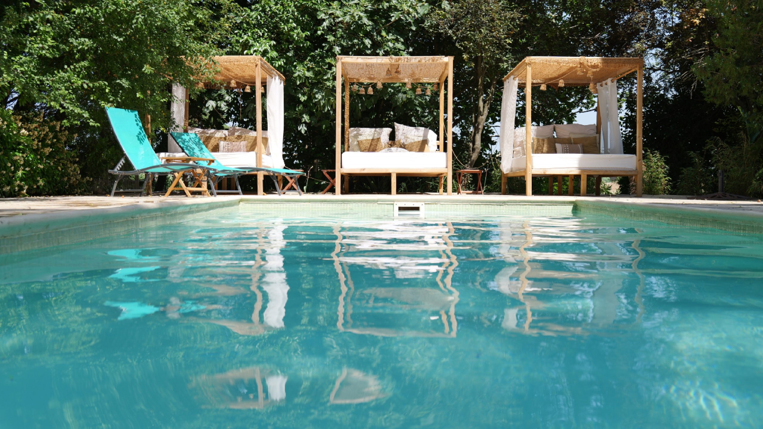 Hébergement de charme au MAS de L’isle, mas provençal entouré de nature en Provence